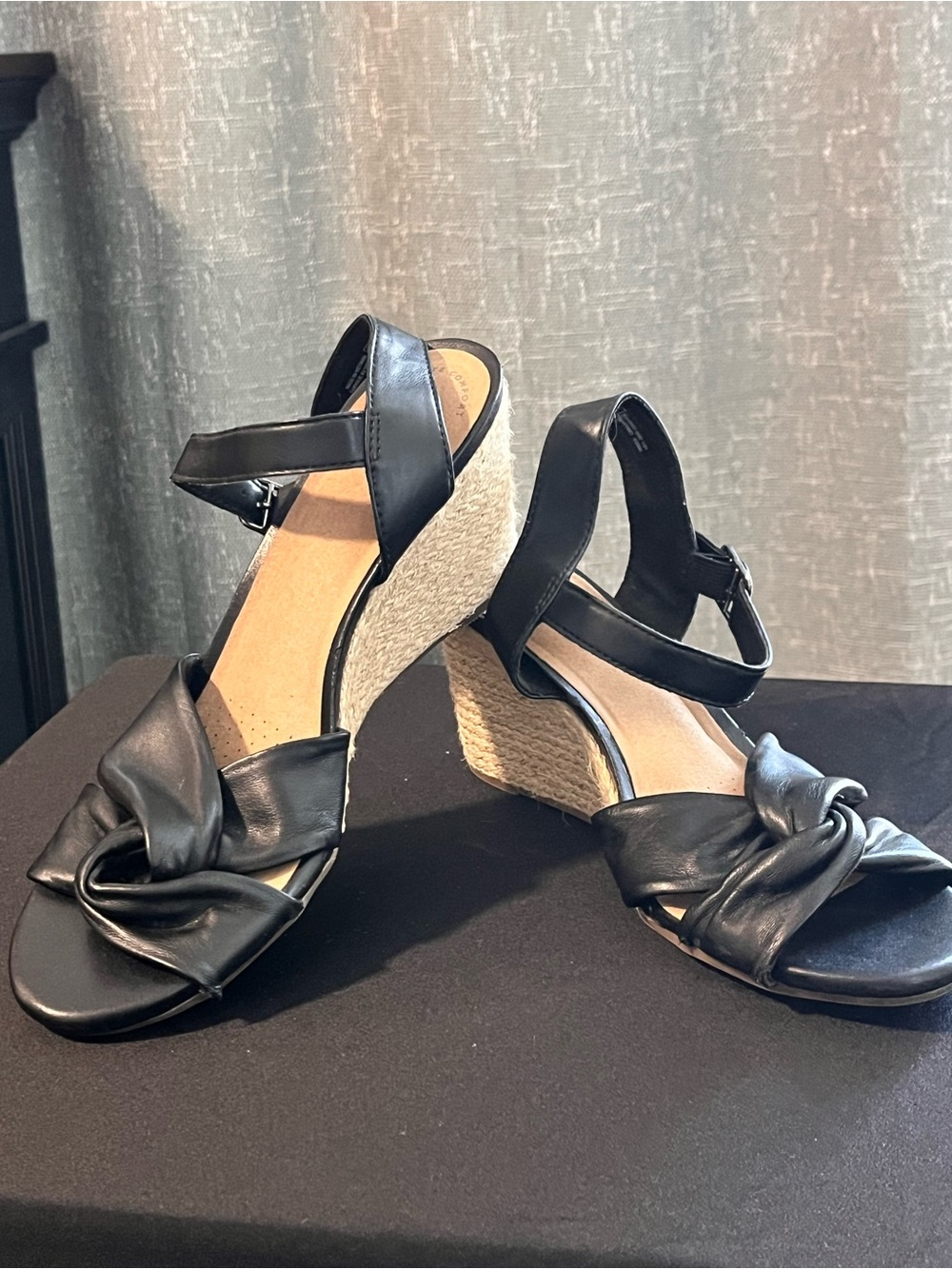 Clarks Black Knot Front Wedge Sandals